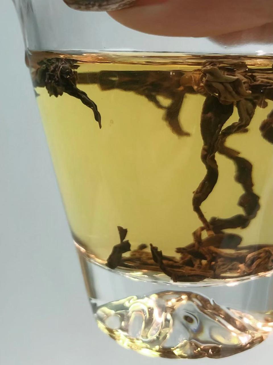 凤凰单丛那么多香型，为什么偏偏“鸭屎香”最出名？